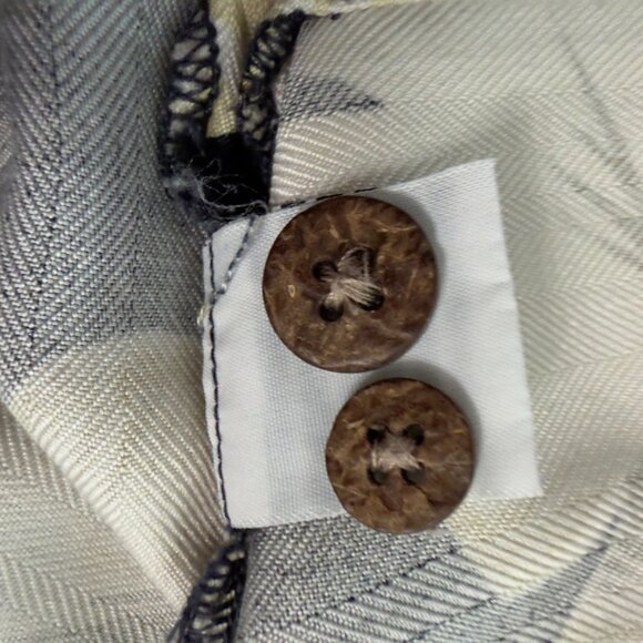 Tommy Bahama 100% Silk Floral Button-Down Shirt – Size XL - Picture 12 of 16